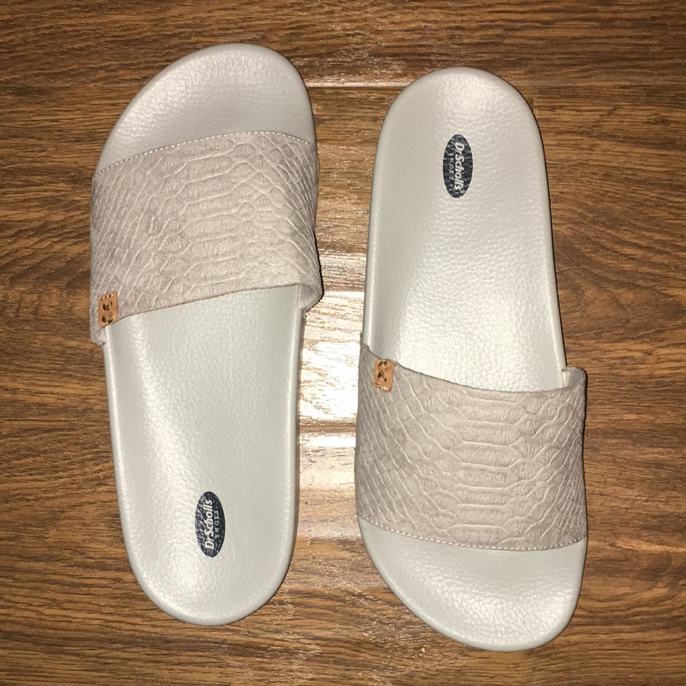 Faux snakeskin slides NWOT